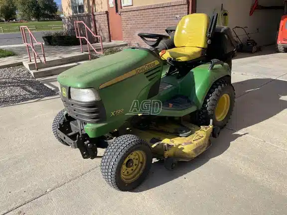 Used 2006 John Deere X720 Lawn Tractor AgDealer