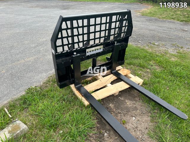 New 2023 HLA HD42BG Pallet Fork | AgDealer