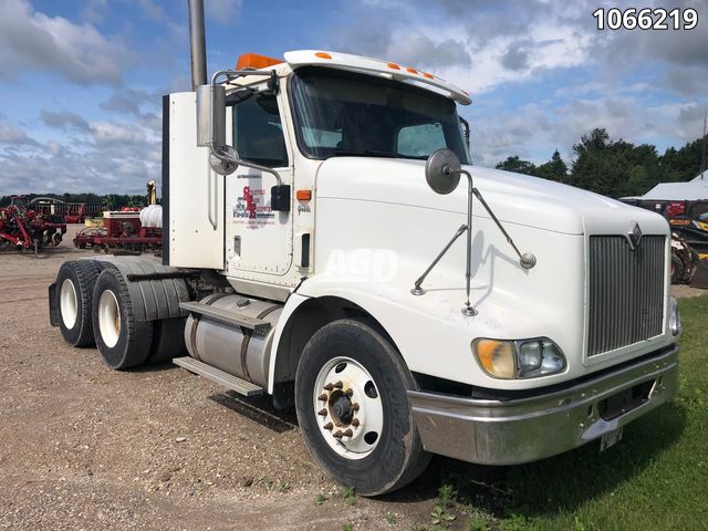 Used 2006 International 9400 Semi-Truck | AgDealer