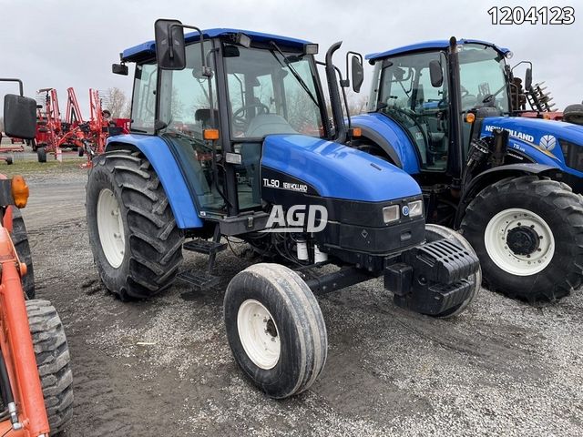 Used 2002 New Holland TL90 Tractor | AgDealer