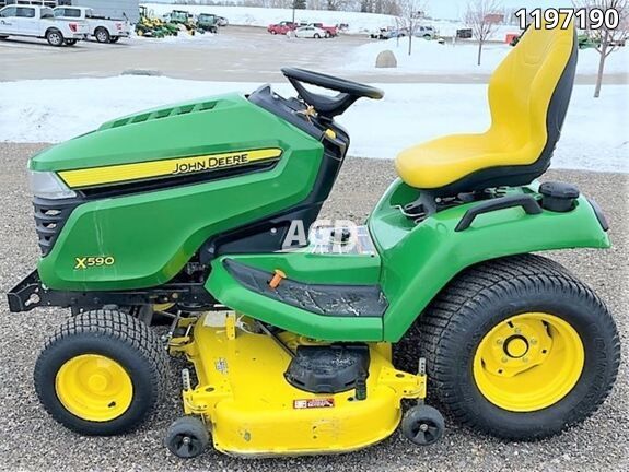 Used 2019 John Deere X590 Lawn Tractor Agdealer 4698