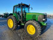 Image for article Used 2004 John Deere 7520 Tractor