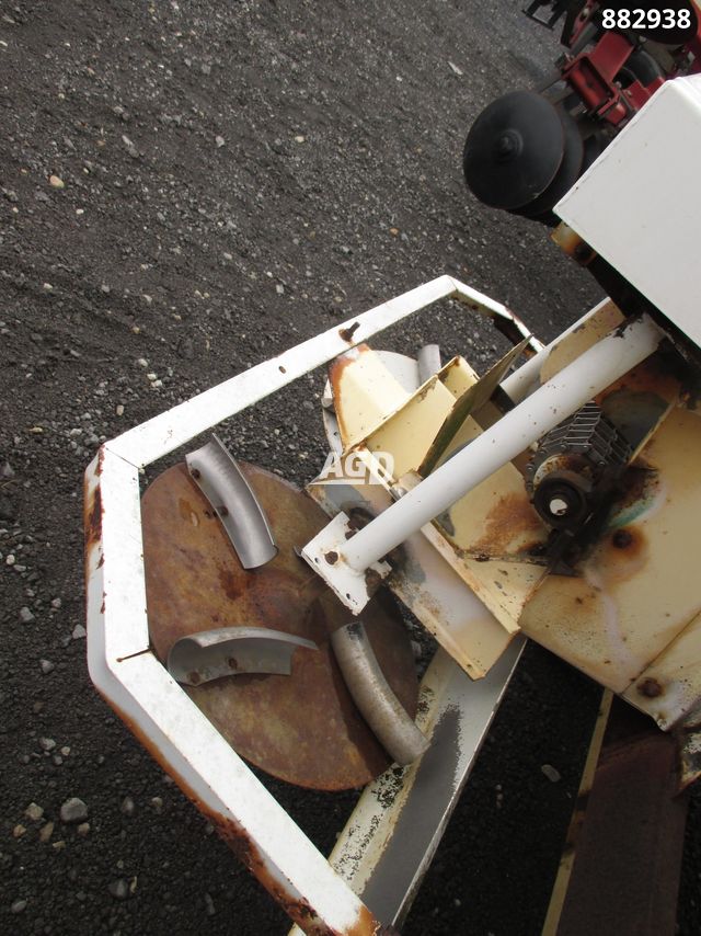 Used Willmar 500 Spreader Fertilizer AgDealer