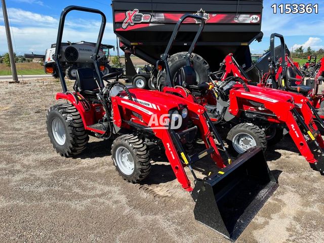 New 2022 Massey Ferguson 1526 Tractor | AgDealer