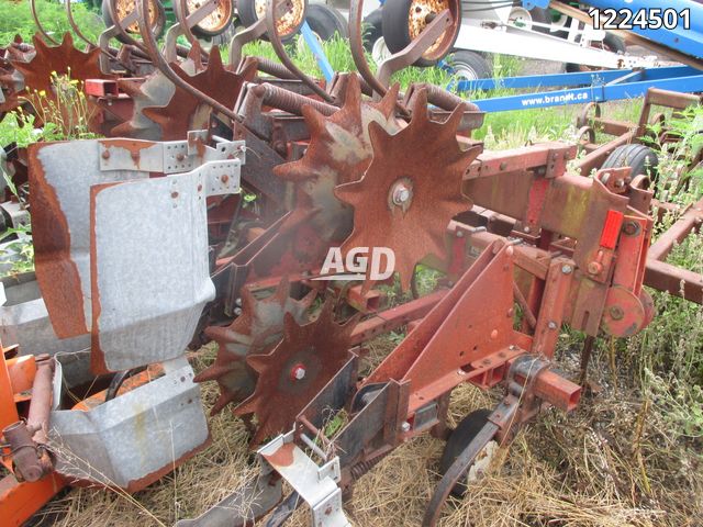 Used International Harvester 183 Row Crop Cultivator | AgDealer