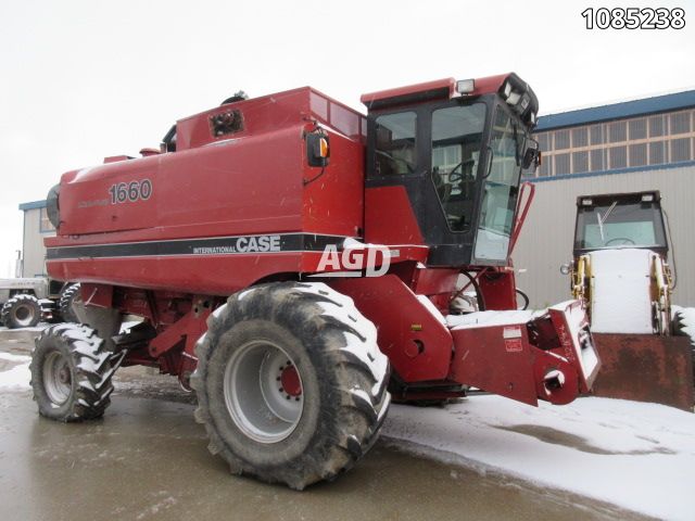 used-1987-case-ih-1660-combine-agdealer