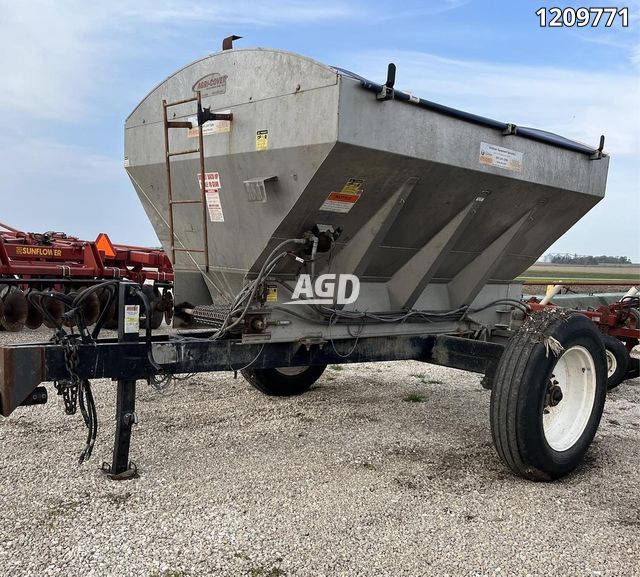 Used Adams 8T Lime Spreader Lime AgDealer