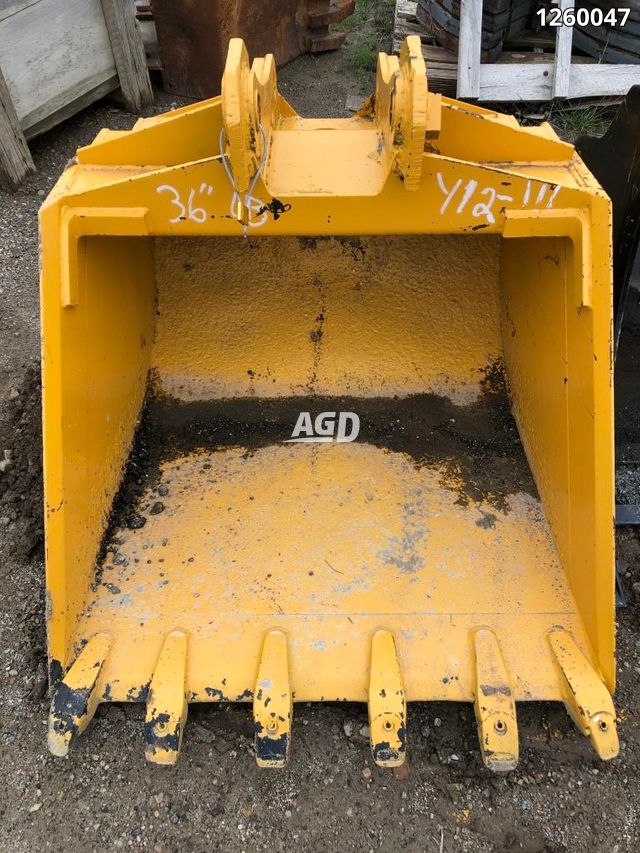 Used JFStoll 36 INCH Bucket AgDealer