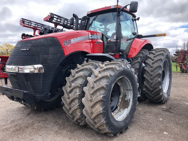 2014 Case IH MAGNUM 260 Tractor