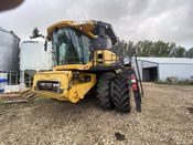Image for article Used 2011 New Holland CR9080 Combine