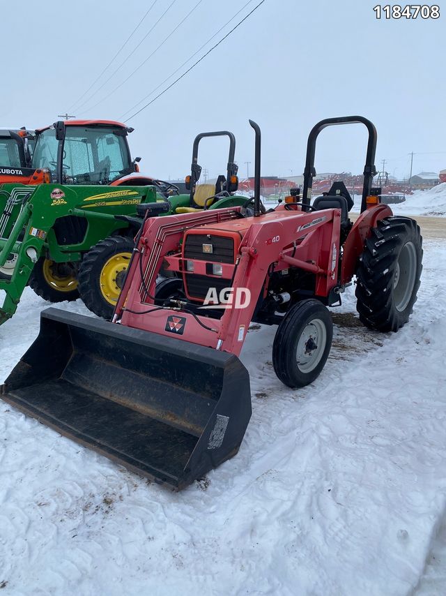 Used 2005 Massey Ferguson 431 Tractor