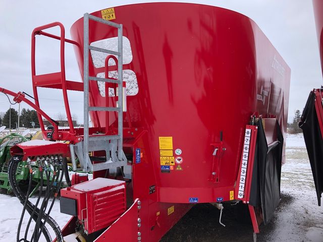 2018 Trioliet 3200 ZKT TMR Mixer