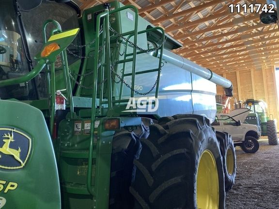 Used 2014 John Deere S690 Combine Agdealer 1123