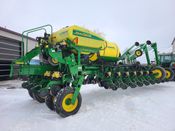Image for article Used John Deere 1770NT CCS Planter