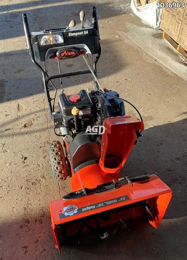 Used 2013 Ariens Compact 24 Snow Blower | AgDealer