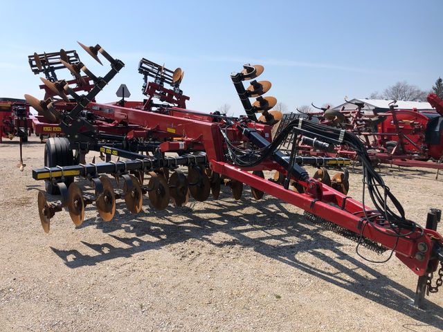 2017 Case IH ECOLO-TIGER 875 Disc Ripper