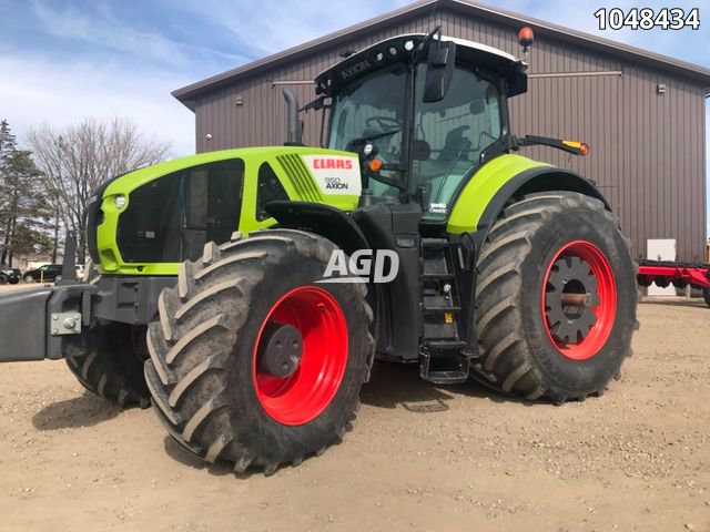 CLAAS Axion 950 with Dual Wheels Limited Edition 500 pieces Sima 2019 