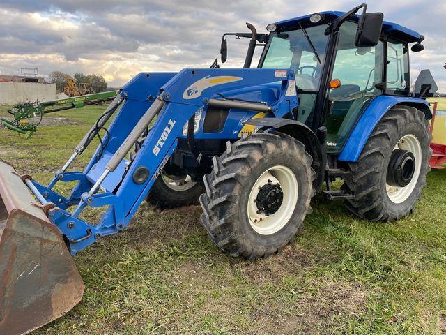 2011 New Holland T5070 Tractor