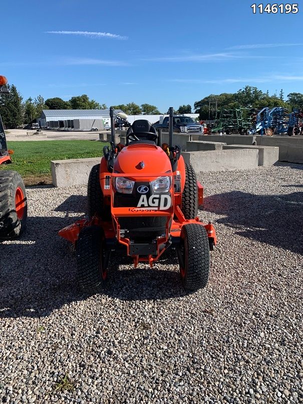 Used 2021 Kubota LX3310 Tractor | AgDealer