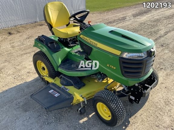 Used 2018 John Deere X754 Lawn Tractor | AgDealer