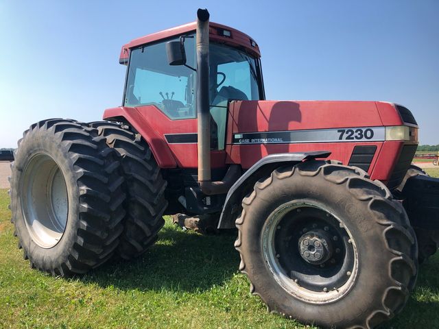 1994 Case IH 7230 Magnum Tractor