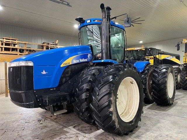 New Holland T9030