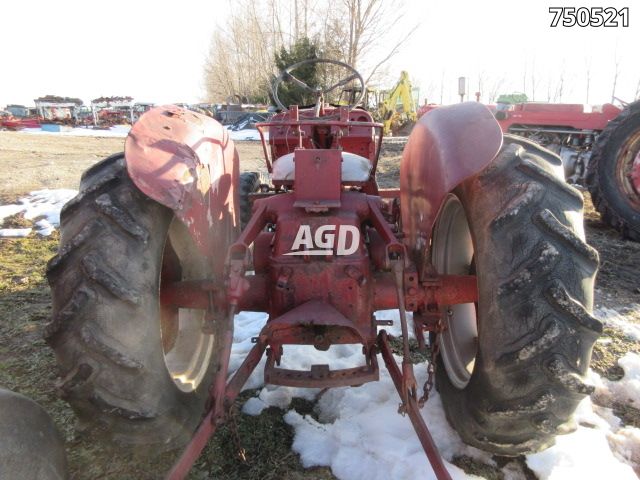 Usagé International Harvester B250 Tracteur | AgricoleIdéal