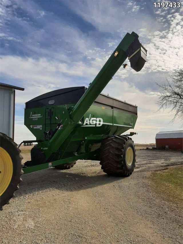 Used 2010 Parker 1048 Grain Cart AgDealer