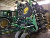 Image for article Used 2006 John Deere 1990 Air Drill