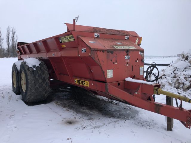 Meyer 8500 Manure Spreader