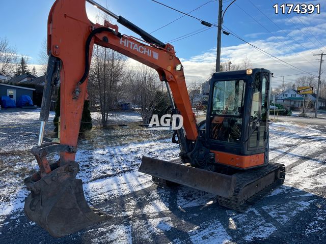 D'occasion Hitachi EX120 12t Pelle hydraulique avec la rotation du bois de  la pince de racleur métallique Graber chargeur / LG le grappin à Anhui,  Chine