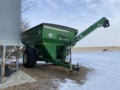 Image for article Used 2014 J&M 875 Grain Cart