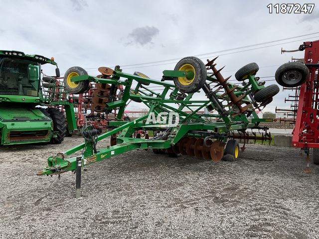 Used 2011 John Deere 512 Disc Ripper | AgDealer