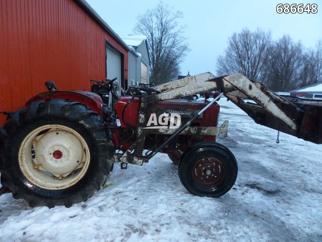Used 1965 International B414 Tractor | AgDealer