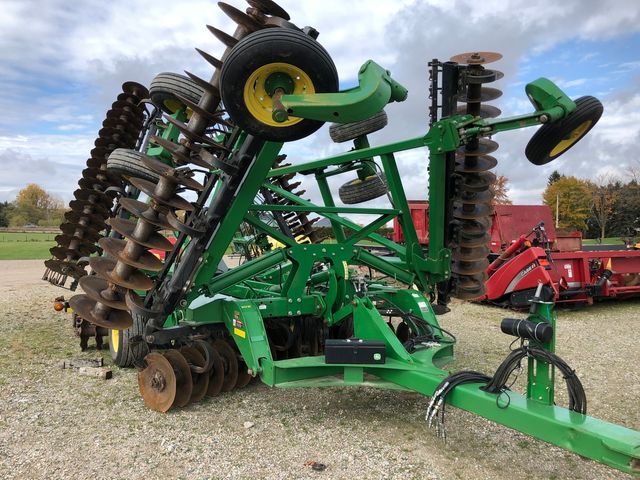 John Deere 2623VT Vertical Tillage