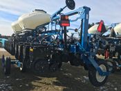Image for article New 2020 Kinze 3600 BulkFill Mech 12/23 Planter