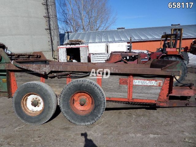 Used New Idea 244 Manure Spreader | AgDealer