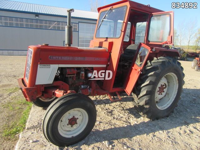 Used 1972 International 454 Tractor | AgDealer