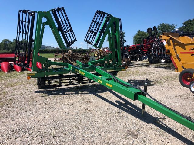 John Deere 200 Soil Conditioner
