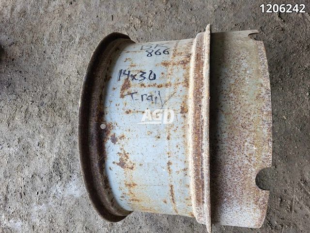 Used Titan 14x30 Rims | AgDealer