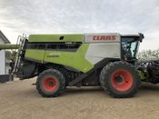 Image for article Used 2021 CLAAS LEXION 8700 Combine
