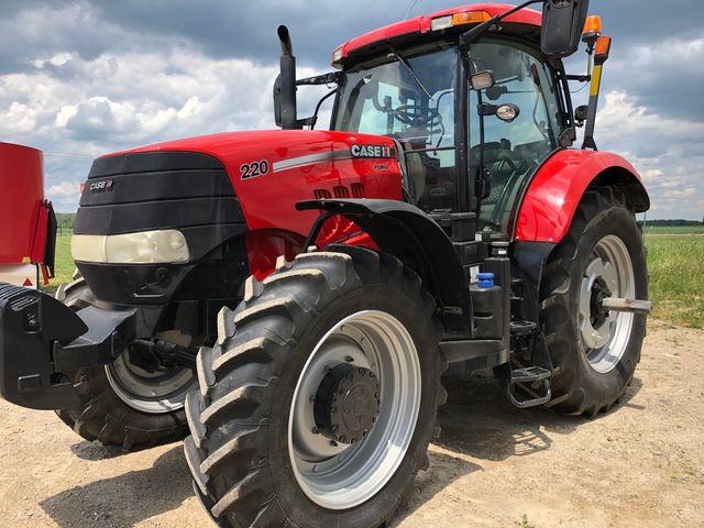 2014 Case IH Puma 220 Tractor