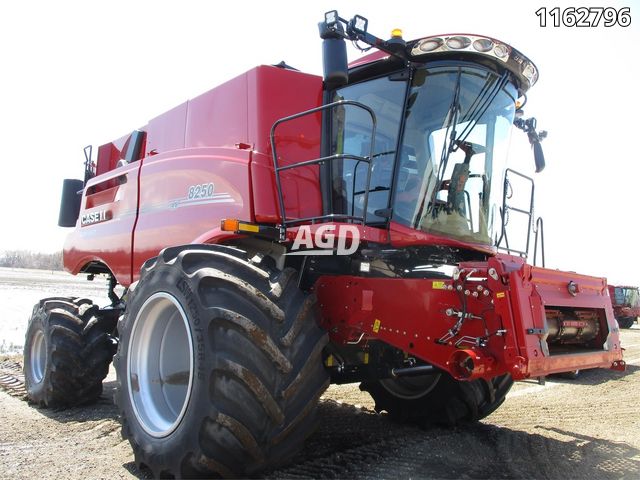 case-ih-8250-farm-equipment-for-sale-in-canada-usa-agdealer