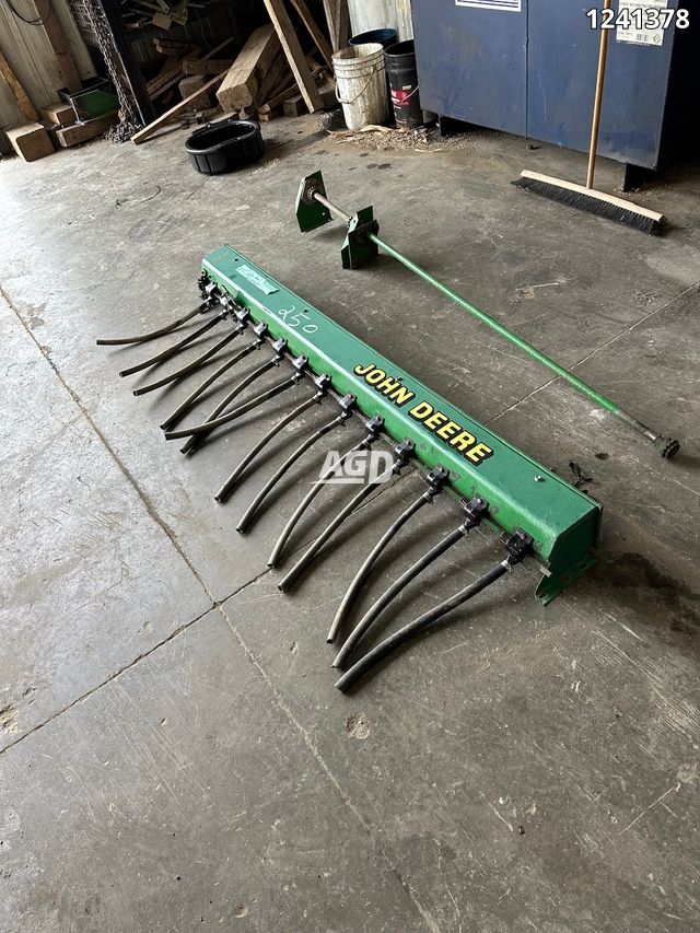 John Deere 10ft Grass Seed Box Farm Equipment for sale from Como Farm