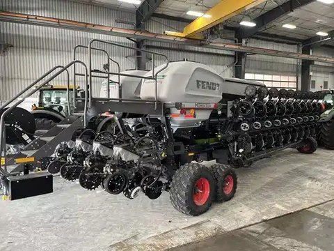 Main image for New 2024 Fendt Momentum 24-30 Planter