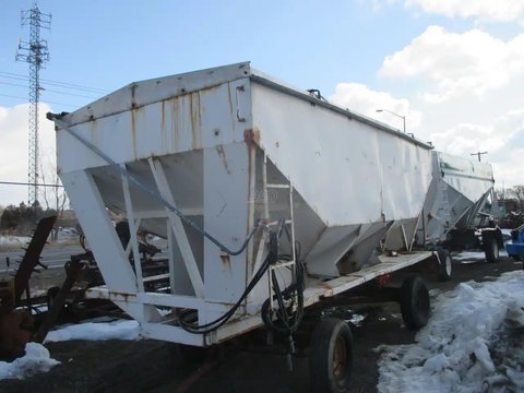 Main image for Used Willmar 16 Ton Tender