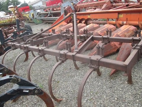 Main image for Used Oliver 11' Chisel Plow