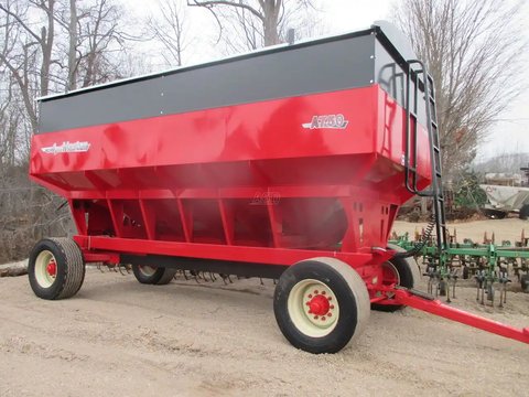 Main image for New AgriMaster 750 Gravity Box