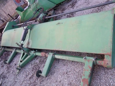 Main image for Used John Deere 27 Flail Shredder