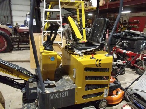 Main image for AGT Industrial MX12R Excavator
